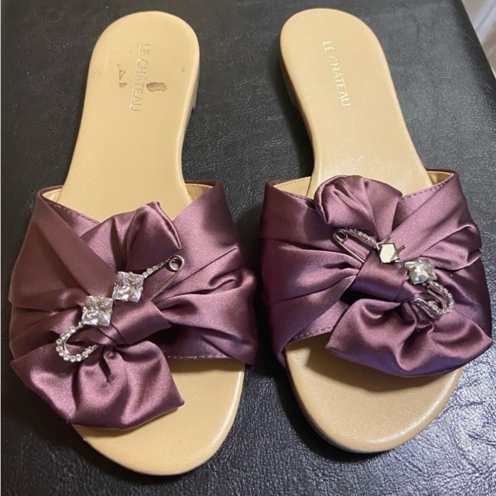 🌟LE Chateau Embellished Satin Slides